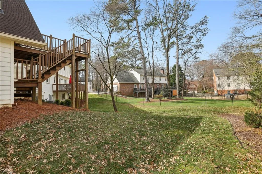 6785 Hunters Trace Circle, Atlanta, Georgia 30328, 5 Bedrooms Bedrooms, ,3 BathroomsBathrooms,Residential,Sold,6785 Hunters Trace Circle,7526161