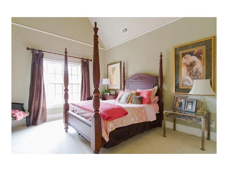 15 Brookside Walk Ne, Atlanta, Georgia 30342, 5 Bedrooms Bedrooms, ,6 BathroomsBathrooms,Residential,Sold,15 Brookside Walk Ne,5650382
