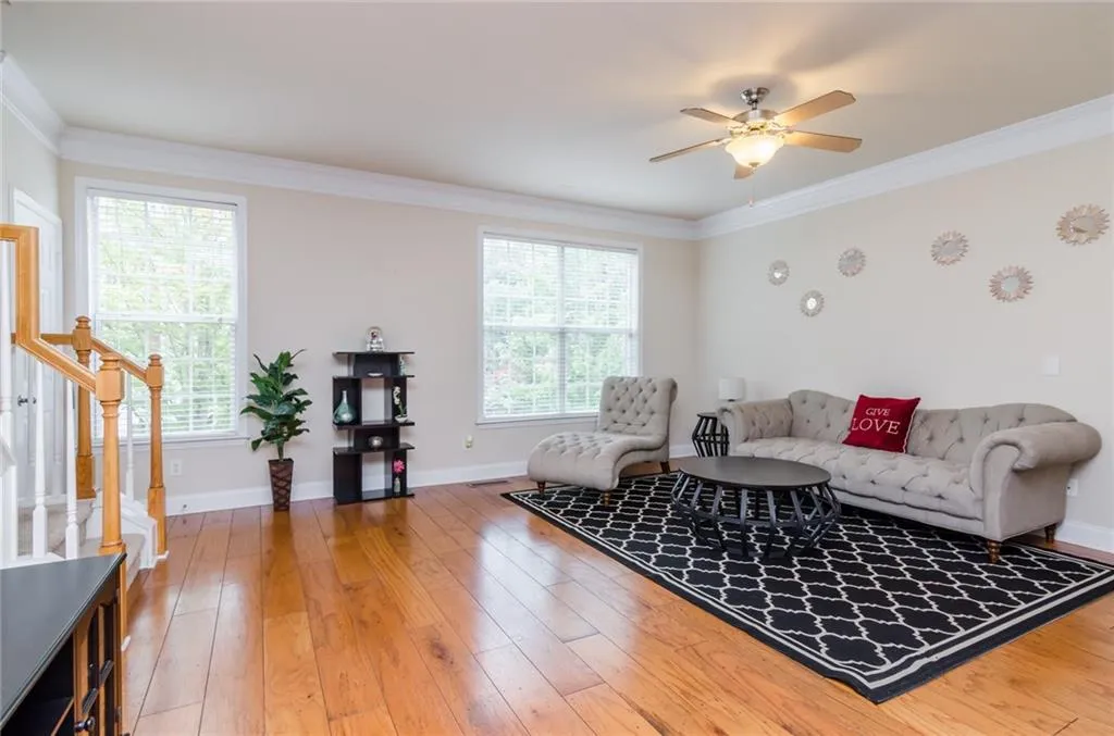 626 Pember Point, Sandy Springs, Georgia 30350, 3 Bedrooms Bedrooms, ,3 BathroomsBathrooms,Residential,Sold,626 Pember Point,5901238