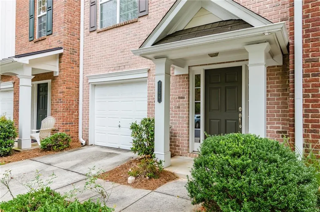 626 Pember Point, Sandy Springs, Georgia 30350, 3 Bedrooms Bedrooms, ,3 BathroomsBathrooms,Residential,Sold,626 Pember Point,5901238