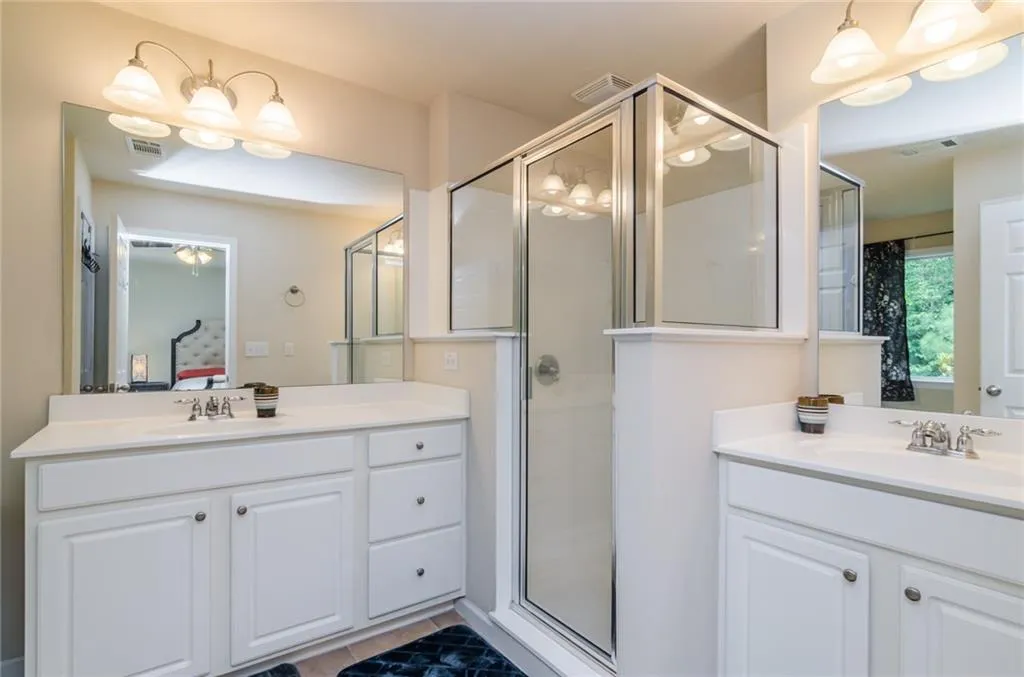 626 Pember Point, Sandy Springs, Georgia 30350, 3 Bedrooms Bedrooms, ,3 BathroomsBathrooms,Residential,Sold,626 Pember Point,5901238