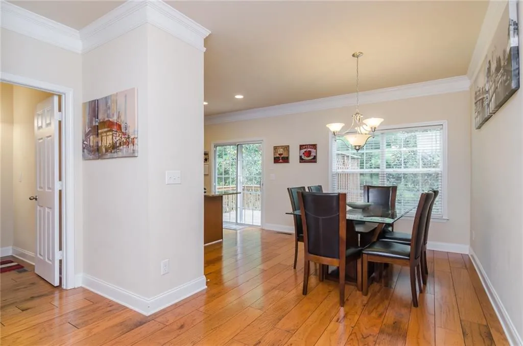 626 Pember Point, Sandy Springs, Georgia 30350, 3 Bedrooms Bedrooms, ,3 BathroomsBathrooms,Residential,Sold,626 Pember Point,5901238