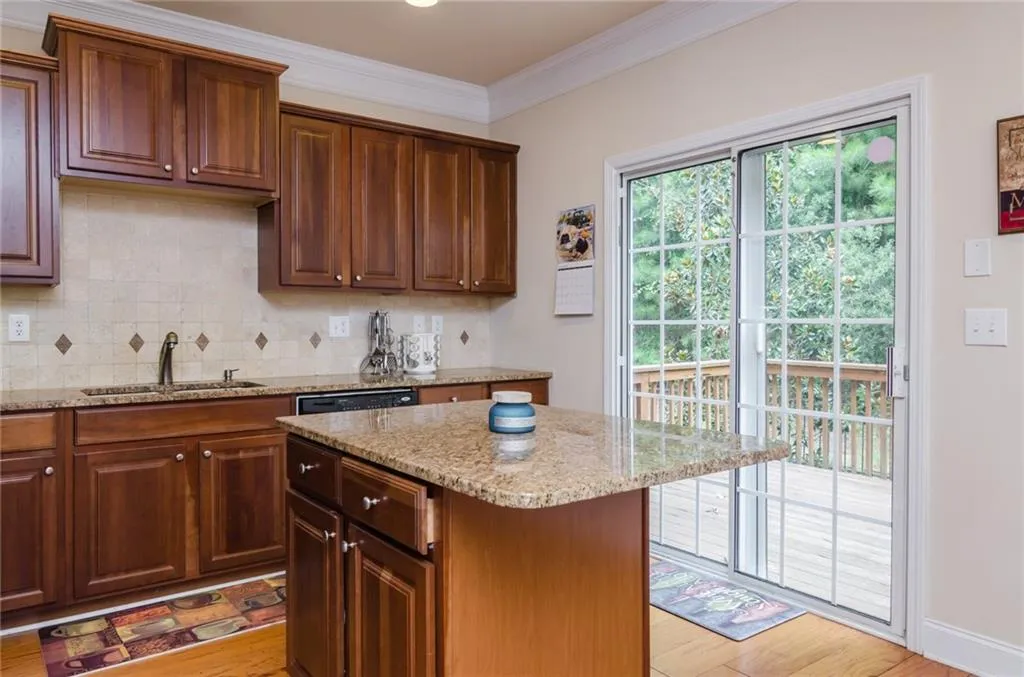 626 Pember Point, Sandy Springs, Georgia 30350, 3 Bedrooms Bedrooms, ,3 BathroomsBathrooms,Residential,Sold,626 Pember Point,5901238