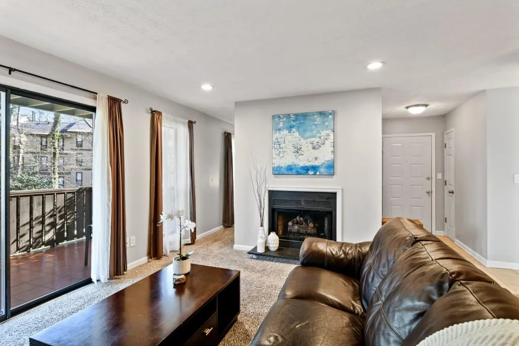 1310 Woodcliff Drive, Sandy Springs, Georgia 30350, 1 Bedroom Bedrooms, ,1 BathroomBathrooms,Residential,Sold,1310 Woodcliff Drive,7021125