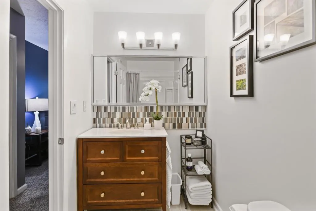 1310 Woodcliff Drive, Sandy Springs, Georgia 30350, 1 Bedroom Bedrooms, ,1 BathroomBathrooms,Residential,Sold,1310 Woodcliff Drive,7021125