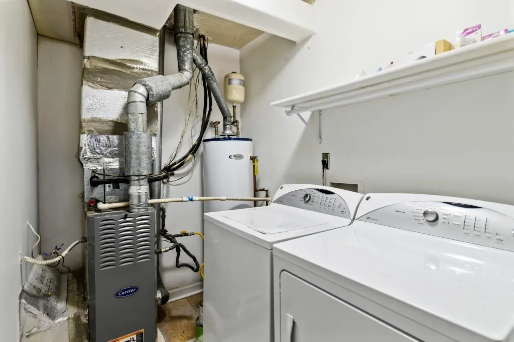 1310 Woodcliff Drive, Sandy Springs, Georgia 30350, 1 Bedroom Bedrooms, ,1 BathroomBathrooms,Residential,Sold,1310 Woodcliff Drive,7021125