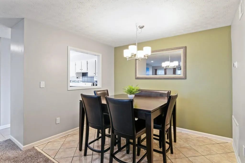 1310 Woodcliff Drive, Sandy Springs, Georgia 30350, 1 Bedroom Bedrooms, ,1 BathroomBathrooms,Residential,Sold,1310 Woodcliff Drive,7021125