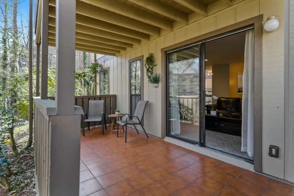 1310 Woodcliff Drive, Sandy Springs, Georgia 30350, 1 Bedroom Bedrooms, ,1 BathroomBathrooms,Residential,Sold,1310 Woodcliff Drive,7021125