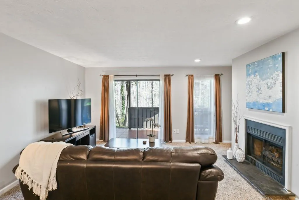 1310 Woodcliff Drive, Sandy Springs, Georgia 30350, 1 Bedroom Bedrooms, ,1 BathroomBathrooms,Residential,Sold,1310 Woodcliff Drive,7021125