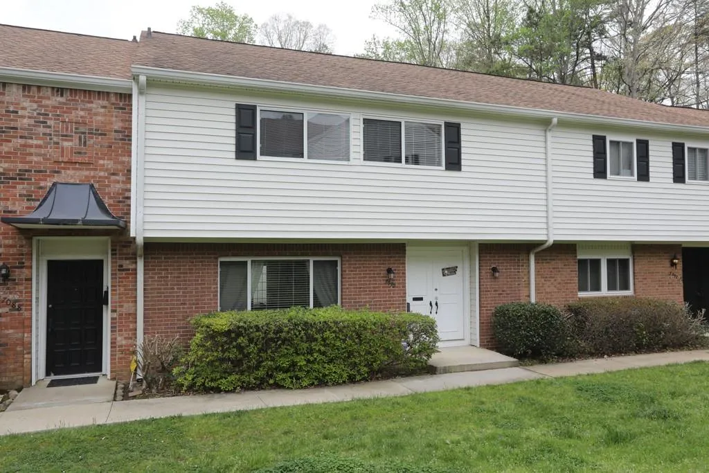 7090 Stonington Drive Ne, Atlanta, Georgia 30328, 3 Bedrooms Bedrooms, ,2 BathroomsBathrooms,Residential,Sold,7090 Stonington Drive Ne,6534424