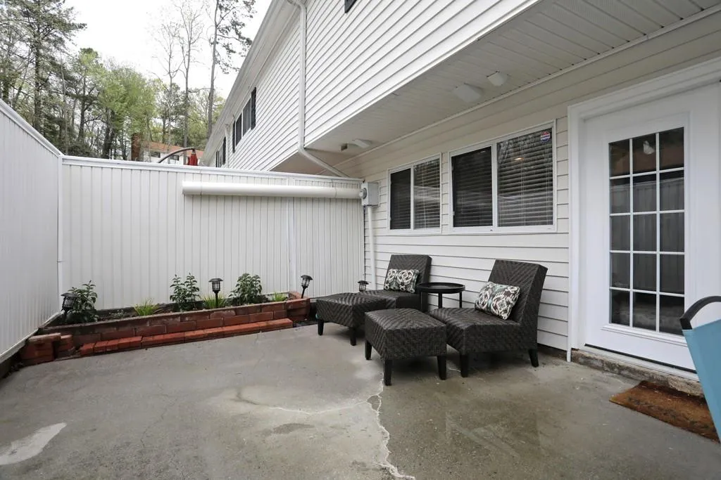 7090 Stonington Drive Ne, Atlanta, Georgia 30328, 3 Bedrooms Bedrooms, ,2 BathroomsBathrooms,Residential,Sold,7090 Stonington Drive Ne,6534424
