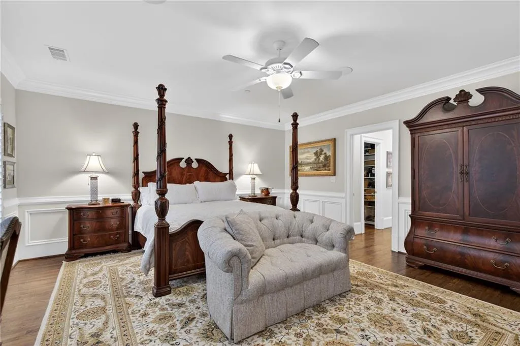 92 Old Ivy Road Ne Unit 7, Atlanta, Georgia 30342, 4 Bedrooms Bedrooms, 0 ,4 BathroomsBathrooms,Residential,For Sale,92 Old Ivy Road Ne Unit 7,7708312