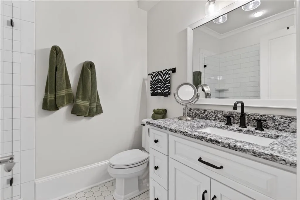 92 Old Ivy Road Ne Unit 7, Atlanta, Georgia 30342, 4 Bedrooms Bedrooms, 0 ,4 BathroomsBathrooms,Residential,For Sale,92 Old Ivy Road Ne Unit 7,7708312
