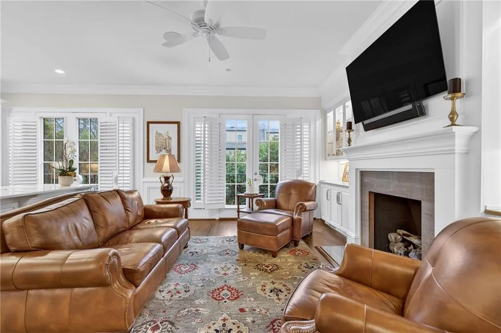 92 Old Ivy Road Ne Unit 7, Atlanta, Georgia 30342, 4 Bedrooms Bedrooms, 0 ,4 BathroomsBathrooms,Residential,For Sale,92 Old Ivy Road Ne Unit 7,7708312