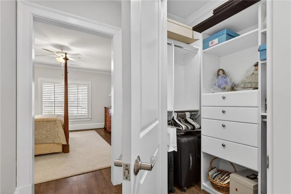 92 Old Ivy Road Ne Unit 7, Atlanta, Georgia 30342, 4 Bedrooms Bedrooms, 0 ,4 BathroomsBathrooms,Residential,For Sale,92 Old Ivy Road Ne Unit 7,7708312