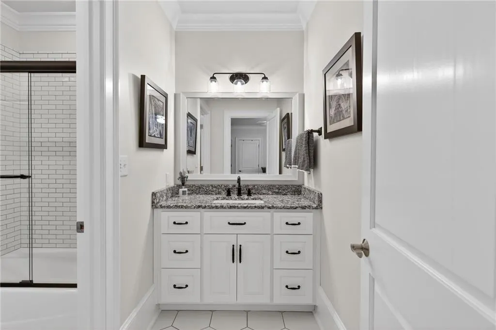 92 Old Ivy Road Ne Unit 7, Atlanta, Georgia 30342, 4 Bedrooms Bedrooms, 0 ,4 BathroomsBathrooms,Residential,For Sale,92 Old Ivy Road Ne Unit 7,7708312