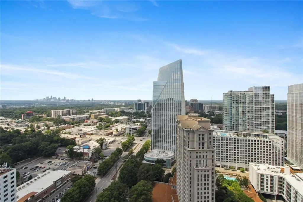 3324 Peachtree Road Ne Unit 3016, Atlanta, Georgia 30326, 1 Bedroom Bedrooms, ,1 BathroomBathrooms,Residential,For Sale,3324 Peachtree Road Ne Unit 3016,7611590