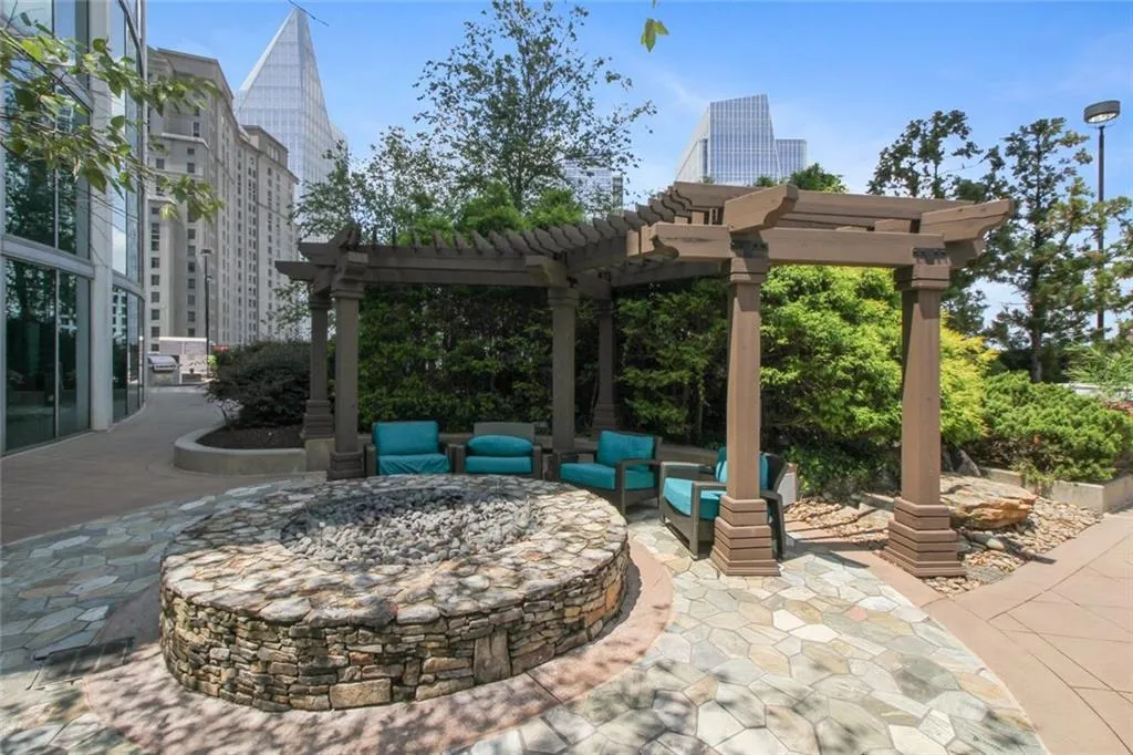 3324 Peachtree Road Ne Unit 3016, Atlanta, Georgia 30326, 1 Bedroom Bedrooms, ,1 BathroomBathrooms,Residential,For Sale,3324 Peachtree Road Ne Unit 3016,7611590