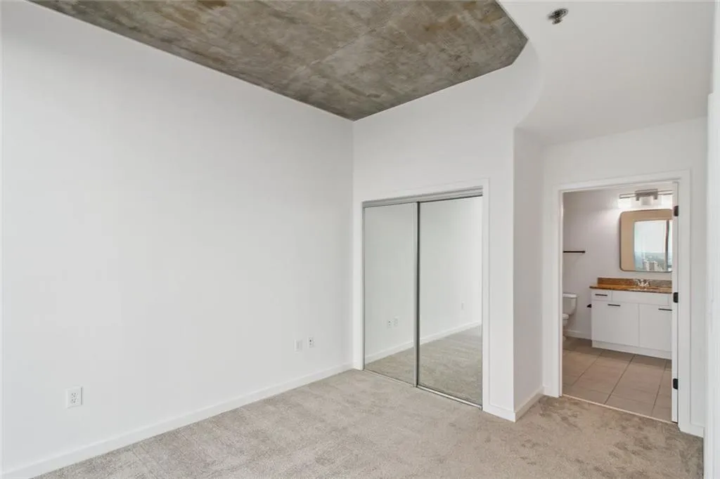 3324 Peachtree Road Ne Unit 3016, Atlanta, Georgia 30326, 1 Bedroom Bedrooms, ,1 BathroomBathrooms,Residential,For Sale,3324 Peachtree Road Ne Unit 3016,7611590