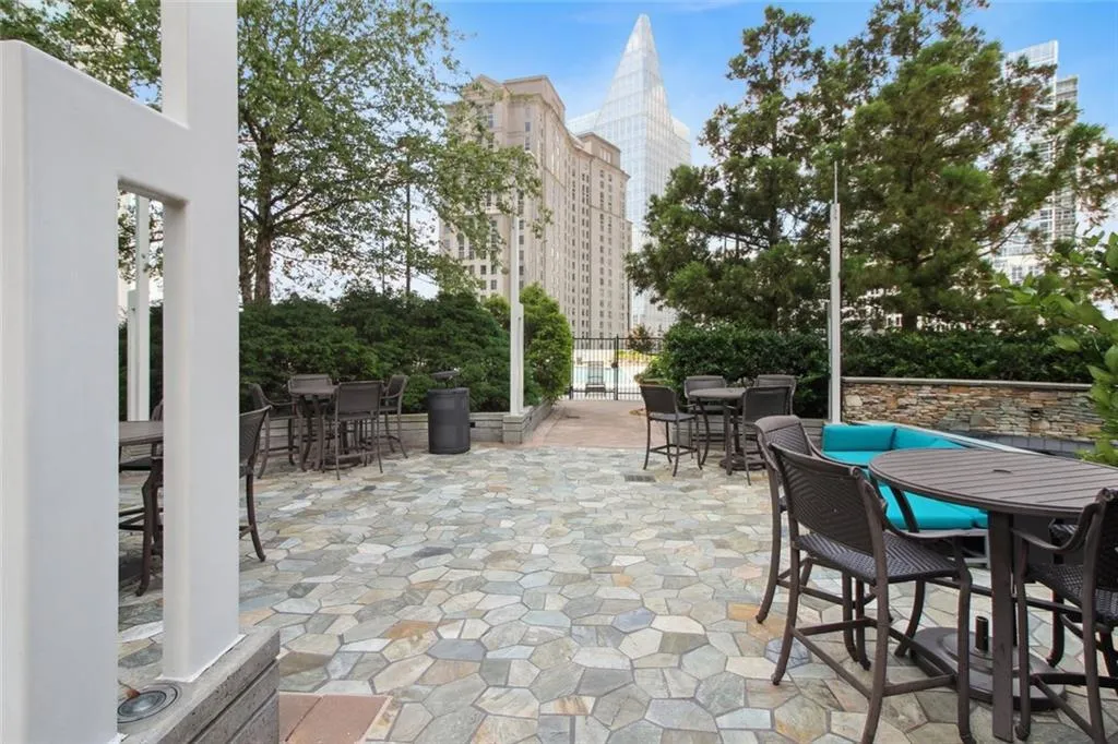 3324 Peachtree Road Ne Unit 3016, Atlanta, Georgia 30326, 1 Bedroom Bedrooms, ,1 BathroomBathrooms,Residential,For Sale,3324 Peachtree Road Ne Unit 3016,7611590
