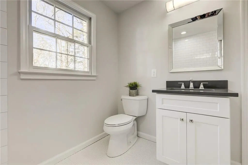 8160 Habersham Waters Road, Sandy Springs, Georgia 30350, 5 Bedrooms Bedrooms, ,5 BathroomsBathrooms,Residential,Sold,8160 Habersham Waters Road,6706980