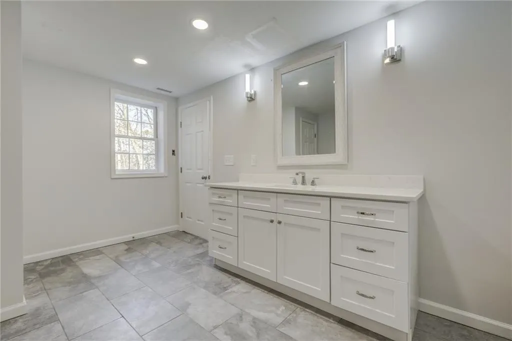 8160 Habersham Waters Road, Sandy Springs, Georgia 30350, 5 Bedrooms Bedrooms, ,5 BathroomsBathrooms,Residential,Sold,8160 Habersham Waters Road,6706980