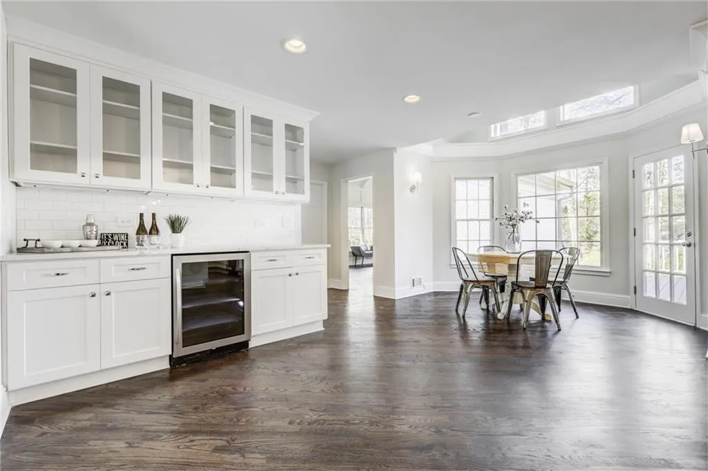 8160 Habersham Waters Road, Sandy Springs, Georgia 30350, 5 Bedrooms Bedrooms, ,5 BathroomsBathrooms,Residential,Sold,8160 Habersham Waters Road,6706980