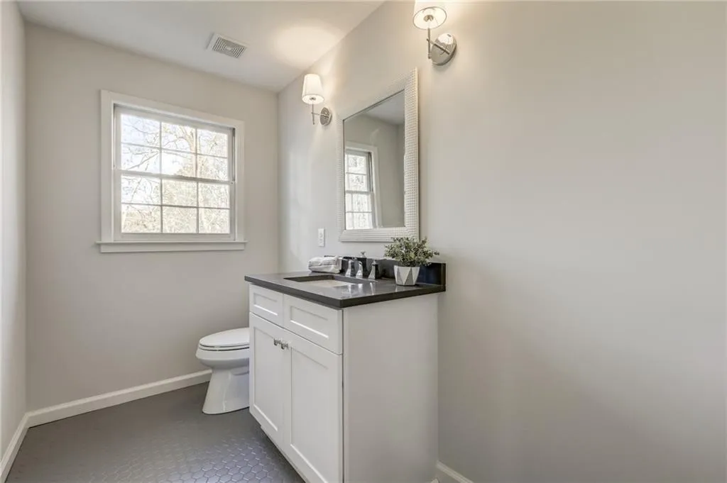 8160 Habersham Waters Road, Sandy Springs, Georgia 30350, 5 Bedrooms Bedrooms, ,5 BathroomsBathrooms,Residential,Sold,8160 Habersham Waters Road,6706980