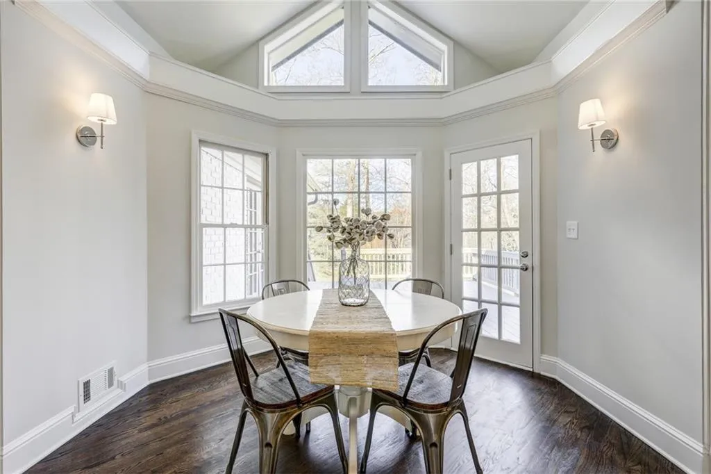 8160 Habersham Waters Road, Sandy Springs, Georgia 30350, 5 Bedrooms Bedrooms, ,5 BathroomsBathrooms,Residential,Sold,8160 Habersham Waters Road,6706980