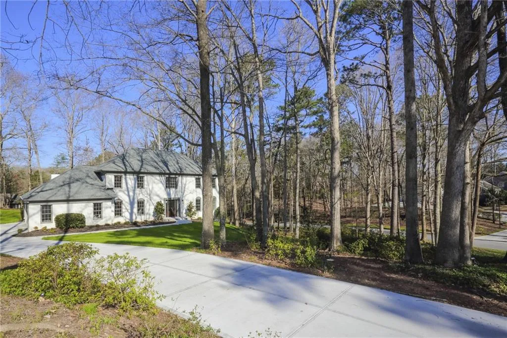 8160 Habersham Waters Road, Sandy Springs, Georgia 30350, 5 Bedrooms Bedrooms, ,5 BathroomsBathrooms,Residential,Sold,8160 Habersham Waters Road,6706980