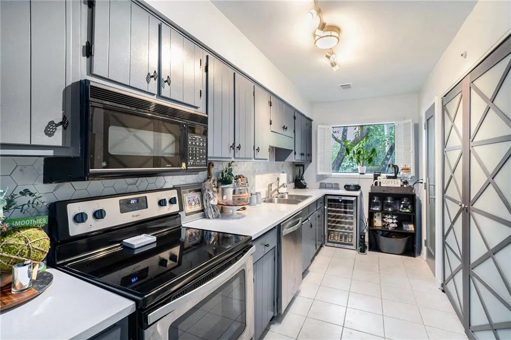 3629 Stonewall Court Se, Atlanta, Georgia 30339, 2 Bedrooms Bedrooms, ,1 BathroomBathrooms,Residential,For Sale,3629 Stonewall Court Se,7626961