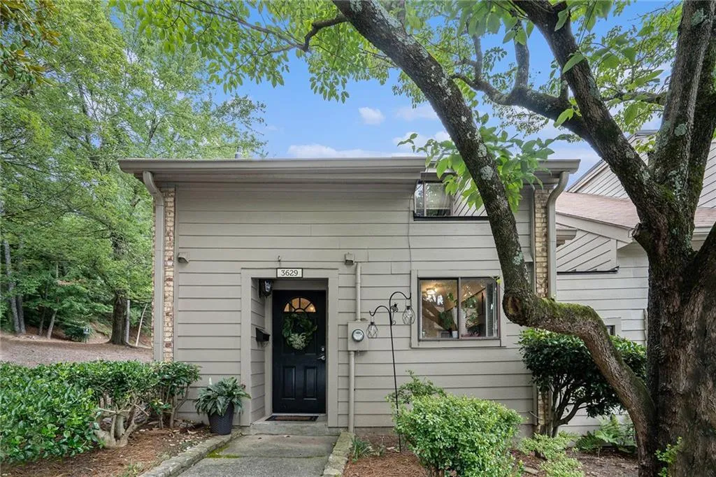 3629 Stonewall Court Se, Atlanta, Georgia 30339, 2 Bedrooms Bedrooms, ,1 BathroomBathrooms,Residential,For Sale,3629 Stonewall Court Se,7626961