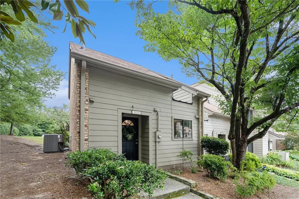 3629 Stonewall Court Se, Atlanta, Georgia 30339, 2 Bedrooms Bedrooms, ,1 BathroomBathrooms,Residential,For Sale,3629 Stonewall Court Se,7626961