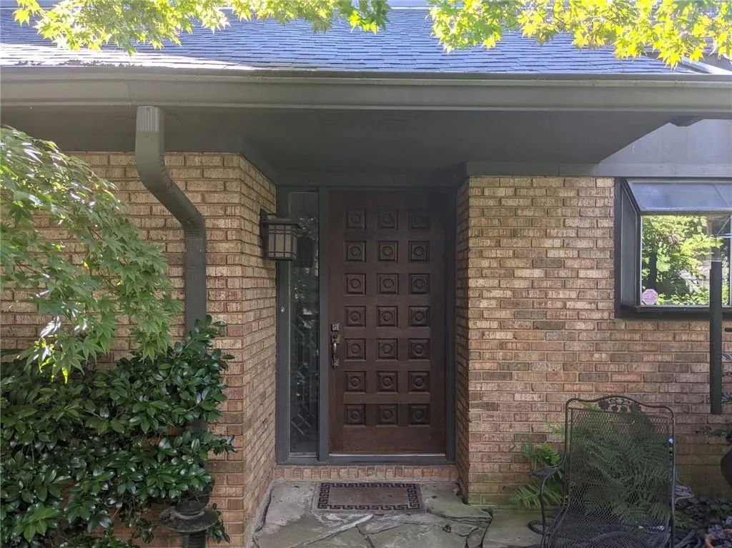 240 Halah Circle, Sandy Springs, Georgia 30328, 3 Bedrooms Bedrooms, ,3 BathroomsBathrooms,Residential,Sold,240 Halah Circle,6953364 240 Halah Circle, Sandy Springs, Georgia 30328, 3 Bedrooms Bedrooms, ,3 BathroomsBathrooms,Residential,Sold,240 Halah Circle,6953364