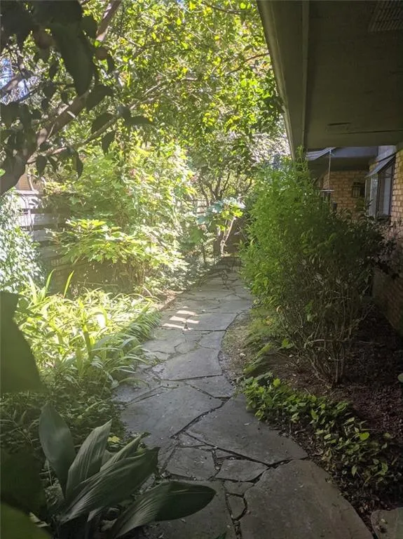 240 Halah Circle, Sandy Springs, Georgia 30328, 3 Bedrooms Bedrooms, ,3 BathroomsBathrooms,Residential,Sold,240 Halah Circle,6953364 240 Halah Circle, Sandy Springs, Georgia 30328, 3 Bedrooms Bedrooms, ,3 BathroomsBathrooms,Residential,Sold,240 Halah Circle,6953364