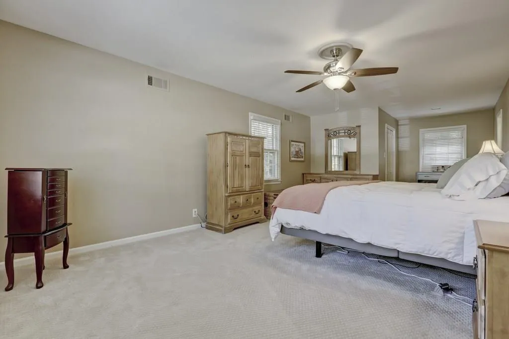 Georgia 30328, ,4 BathroomsBathrooms,Residential,Sold,5918641