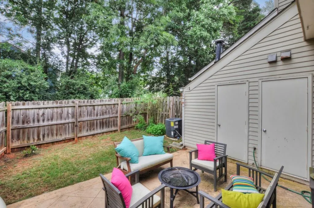 201 Wedgewood Way Unit 201, Sandy Springs, Georgia 30350, 2 Bedrooms Bedrooms, ,2 BathroomsBathrooms,Residential,Sold,201 Wedgewood Way Unit 201,5886294