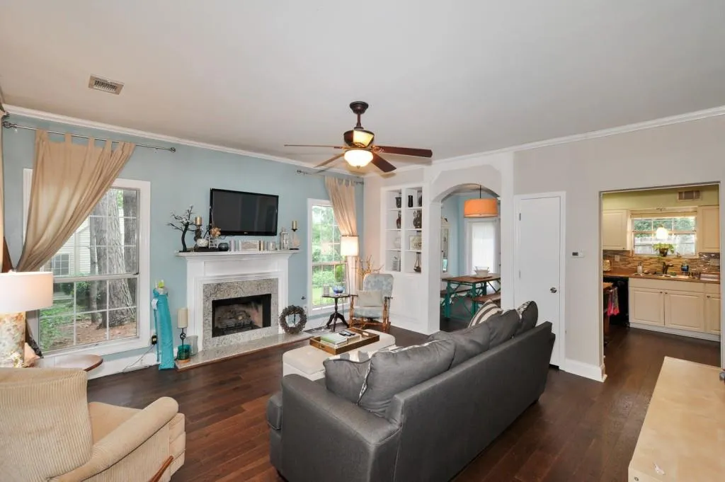 201 Wedgewood Way Unit 201, Sandy Springs, Georgia 30350, 2 Bedrooms Bedrooms, ,2 BathroomsBathrooms,Residential,Sold,201 Wedgewood Way Unit 201,5886294