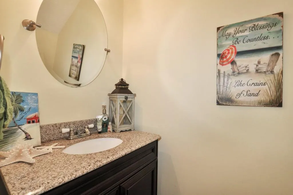 201 Wedgewood Way Unit 201, Sandy Springs, Georgia 30350, 2 Bedrooms Bedrooms, ,2 BathroomsBathrooms,Residential,Sold,201 Wedgewood Way Unit 201,5886294