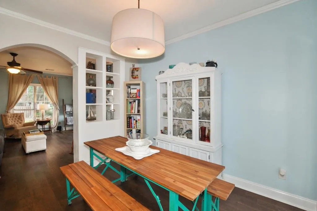 201 Wedgewood Way Unit 201, Sandy Springs, Georgia 30350, 2 Bedrooms Bedrooms, ,2 BathroomsBathrooms,Residential,Sold,201 Wedgewood Way Unit 201,5886294