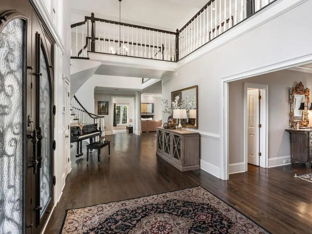 900 Marseilles Drive, Atlanta, Georgia 30327, 6 Bedrooms Bedrooms, ,5 BathroomsBathrooms,Residential,Sold,900 Marseilles Drive,6812586