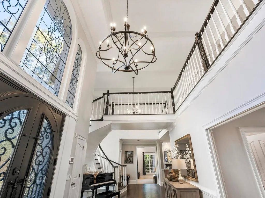 900 Marseilles Drive, Atlanta, Georgia 30327, 6 Bedrooms Bedrooms, ,5 BathroomsBathrooms,Residential,Sold,900 Marseilles Drive,6812586
