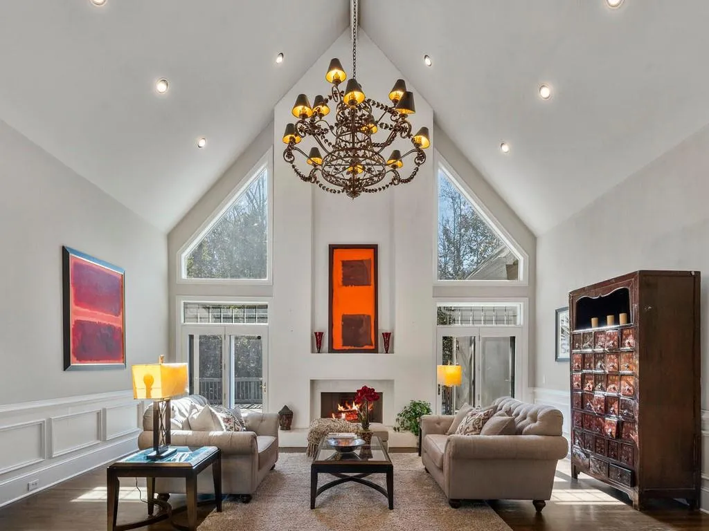900 Marseilles Drive, Atlanta, Georgia 30327, 6 Bedrooms Bedrooms, ,5 BathroomsBathrooms,Residential,Sold,900 Marseilles Drive,6812586