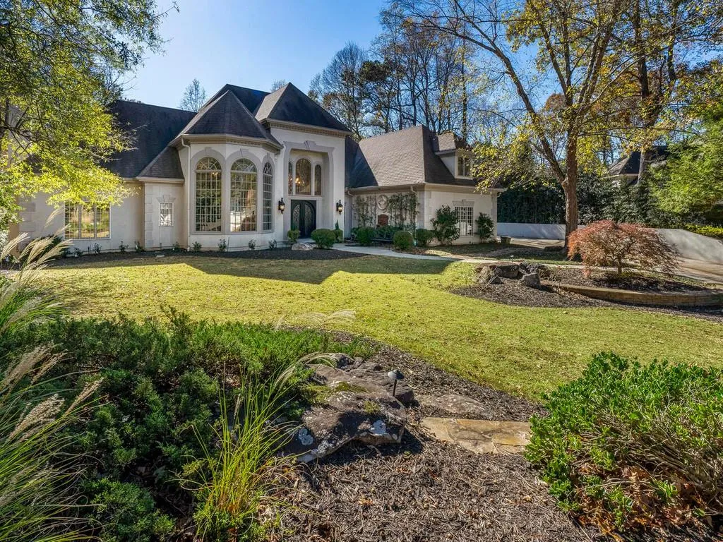 900 Marseilles Drive, Atlanta, Georgia 30327, 6 Bedrooms Bedrooms, ,5 BathroomsBathrooms,Residential,Sold,900 Marseilles Drive,6812586