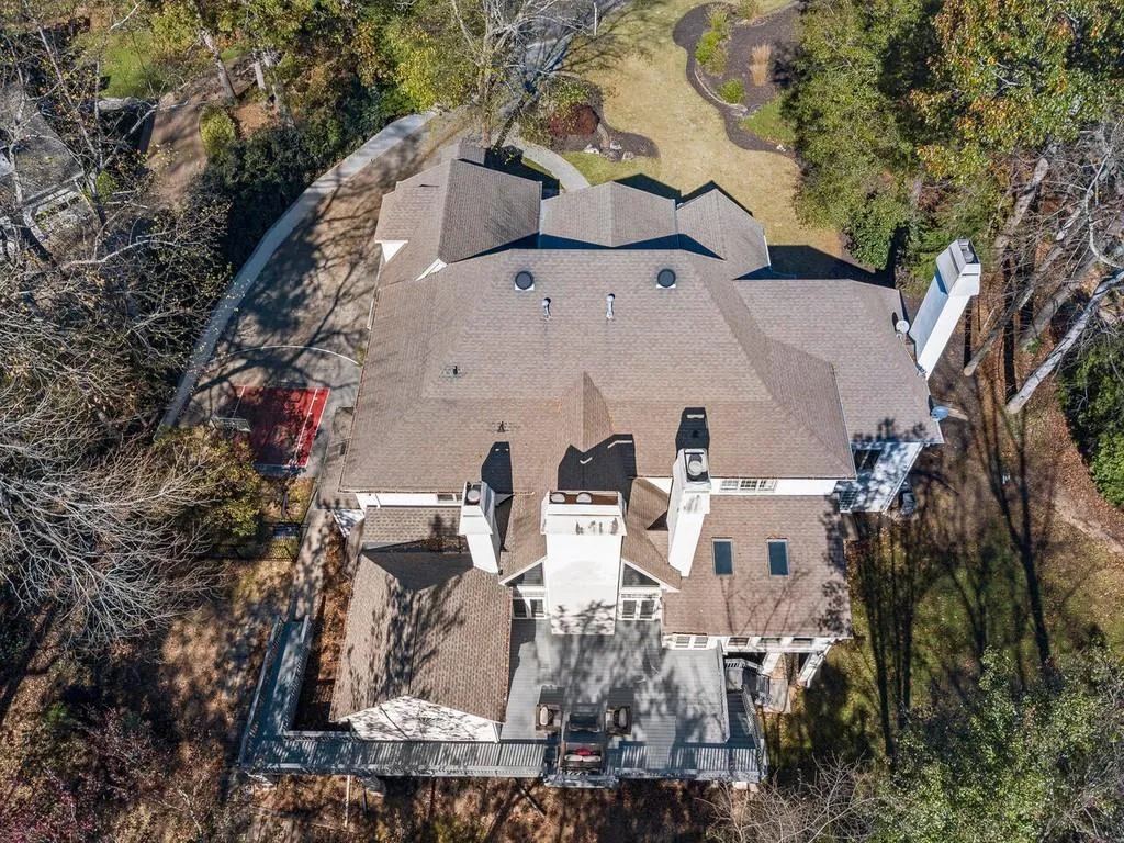 900 Marseilles Drive, Atlanta, Georgia 30327, 6 Bedrooms Bedrooms, ,5 BathroomsBathrooms,Residential,Sold,900 Marseilles Drive,6812586