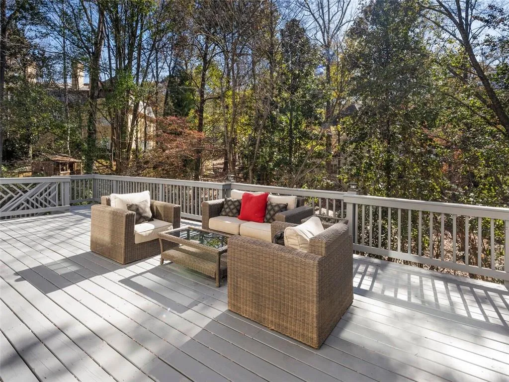 900 Marseilles Drive, Atlanta, Georgia 30327, 6 Bedrooms Bedrooms, ,5 BathroomsBathrooms,Residential,Sold,900 Marseilles Drive,6812586