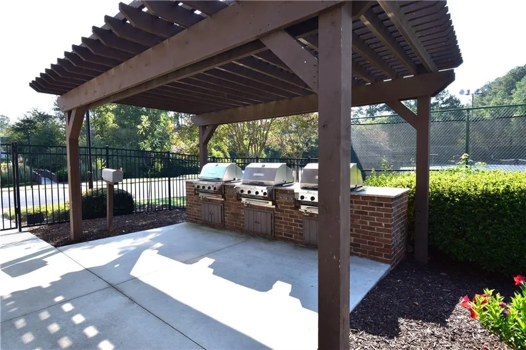 7700 Wickley Way, Atlanta, Georgia 30350, 4 Bedrooms Bedrooms, ,3 BathroomsBathrooms,Residential,For Sale,7700 Wickley Way,7648711