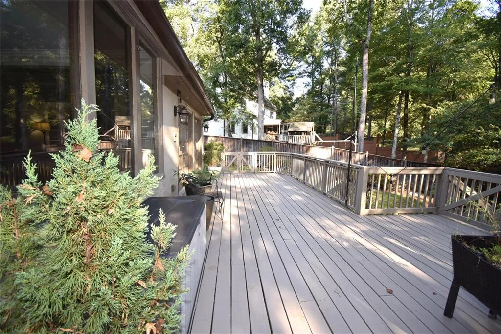 7700 Wickley Way, Atlanta, Georgia 30350, 4 Bedrooms Bedrooms, ,3 BathroomsBathrooms,Residential,For Sale,7700 Wickley Way,7648711