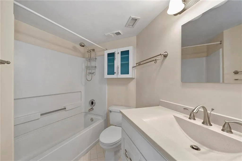 795 Hammond Drive Unit 1008, Atlanta, Georgia 30328, 1 Bedroom Bedrooms, ,1 BathroomBathrooms,Residential,Sold,795 Hammond Drive Unit 1008,6687028