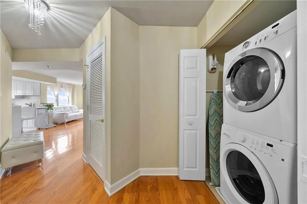 795 Hammond Drive Unit 1008, Atlanta, Georgia 30328, 1 Bedroom Bedrooms, ,1 BathroomBathrooms,Residential,Sold,795 Hammond Drive Unit 1008,6687028